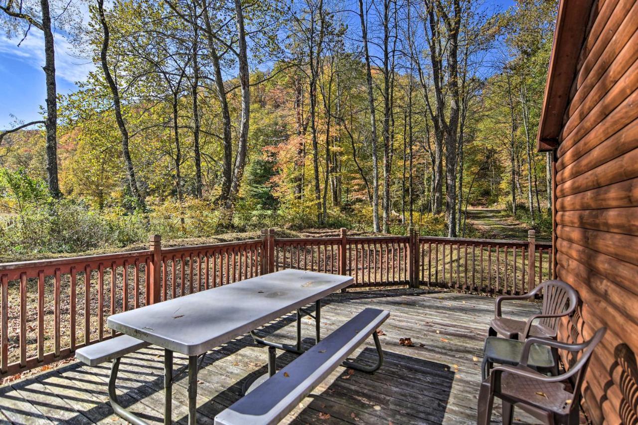 Rural Cabin Hideaway With Fire Pit And Mtn Views! Parsons Exterior foto
