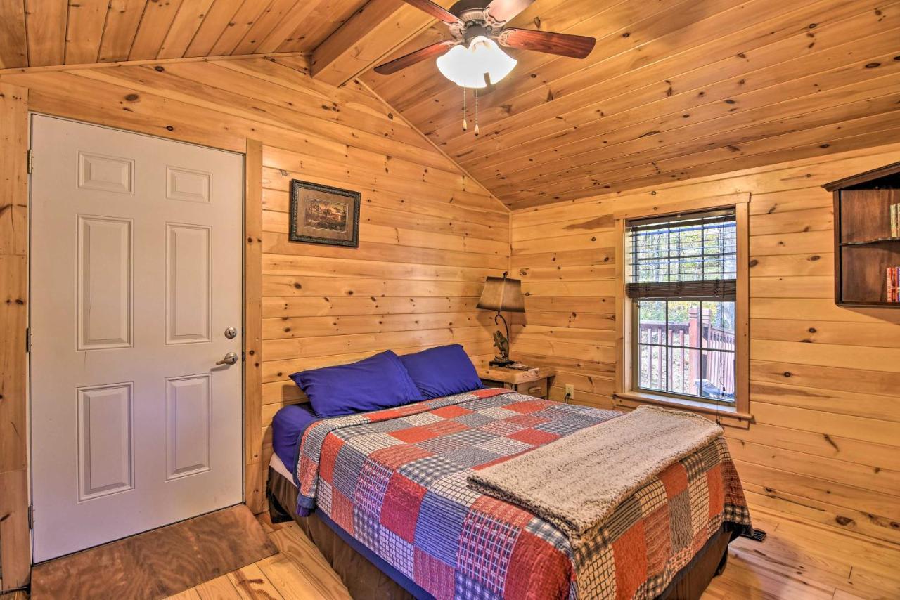 Rural Cabin Hideaway With Fire Pit And Mtn Views! Parsons Exterior foto
